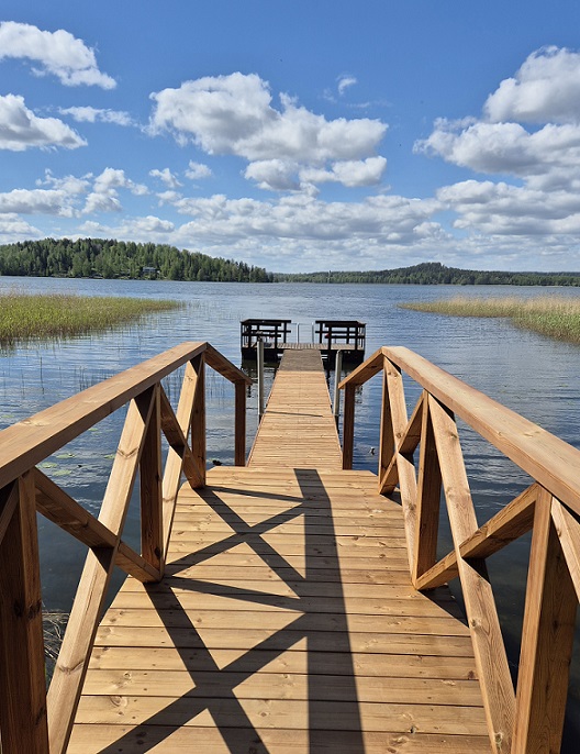 Villa Aleksi uusi laituri